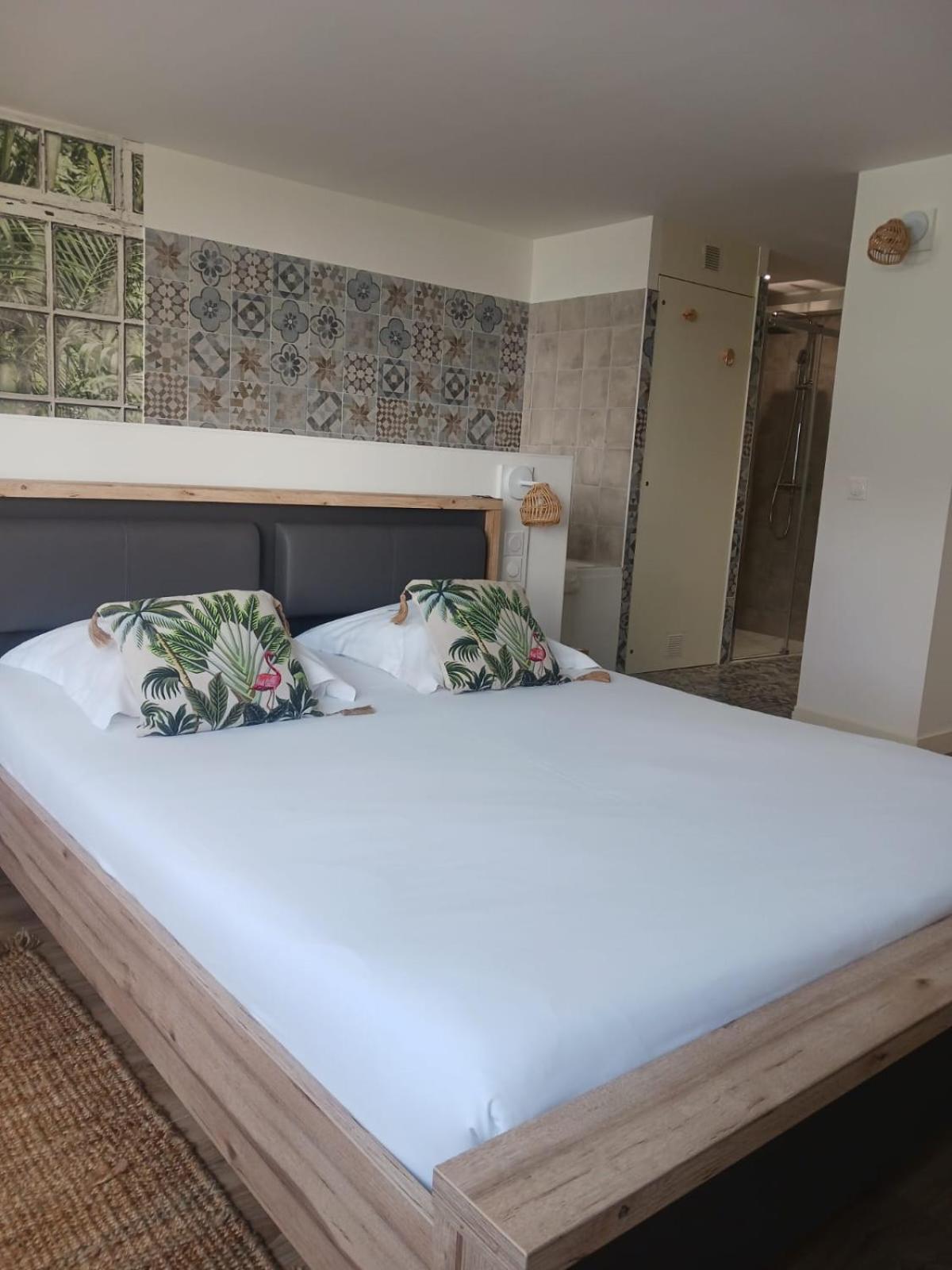 Cotinga Hotel Вилар-ле-Домб Екстериор снимка